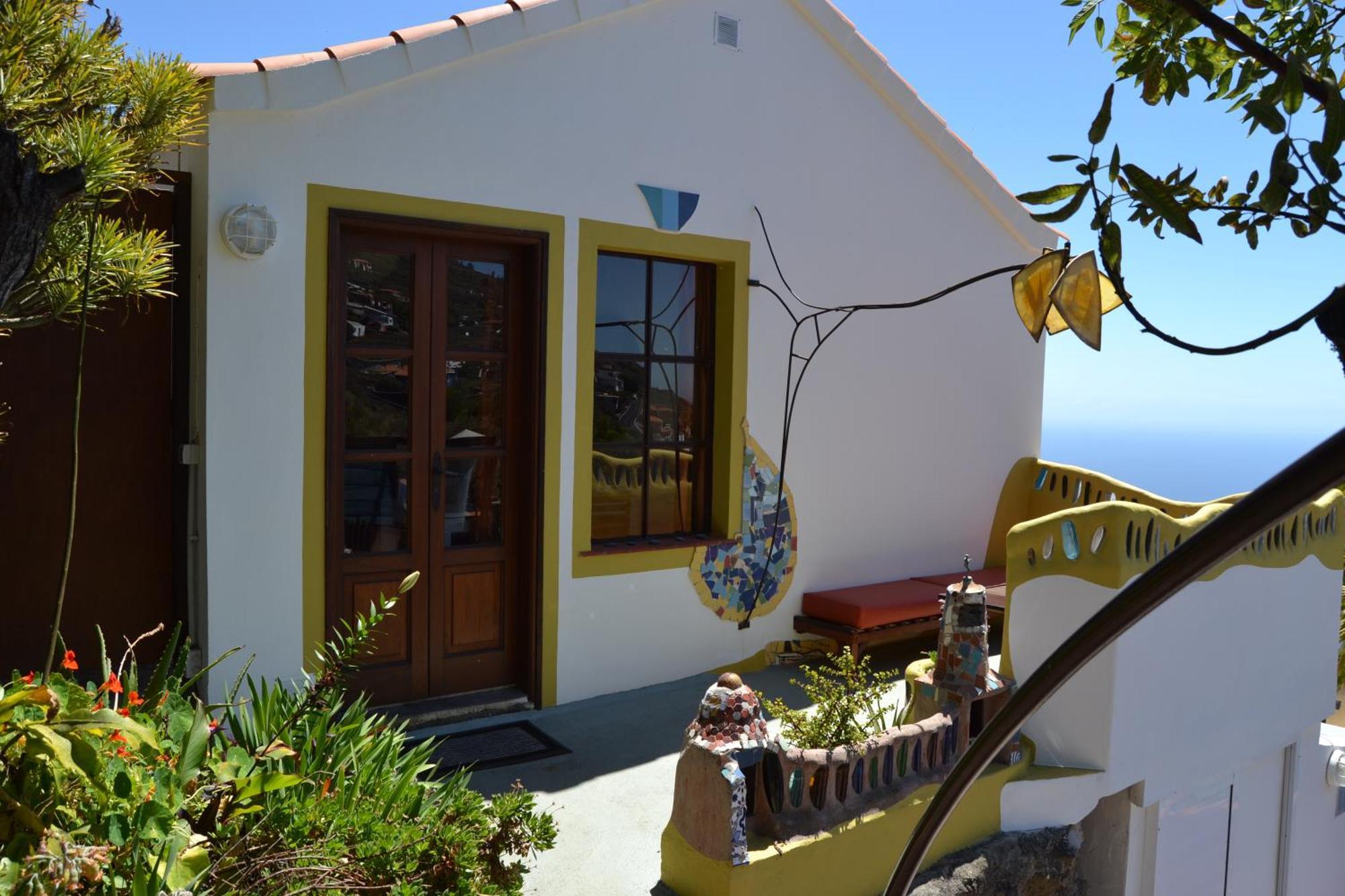 El Quinto Pino 3 Privadas Con Cocina Y Bano Compartidos Las Indias
